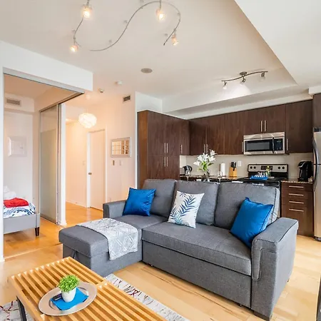 Luxury Suite W Stunning City Views - The Roland-3